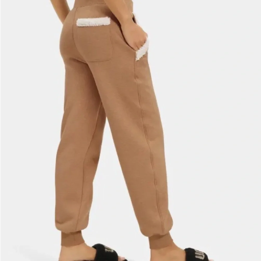 UGG BONDED FLEECE PANT - RARE! 🧶 - Picture 5 of 5